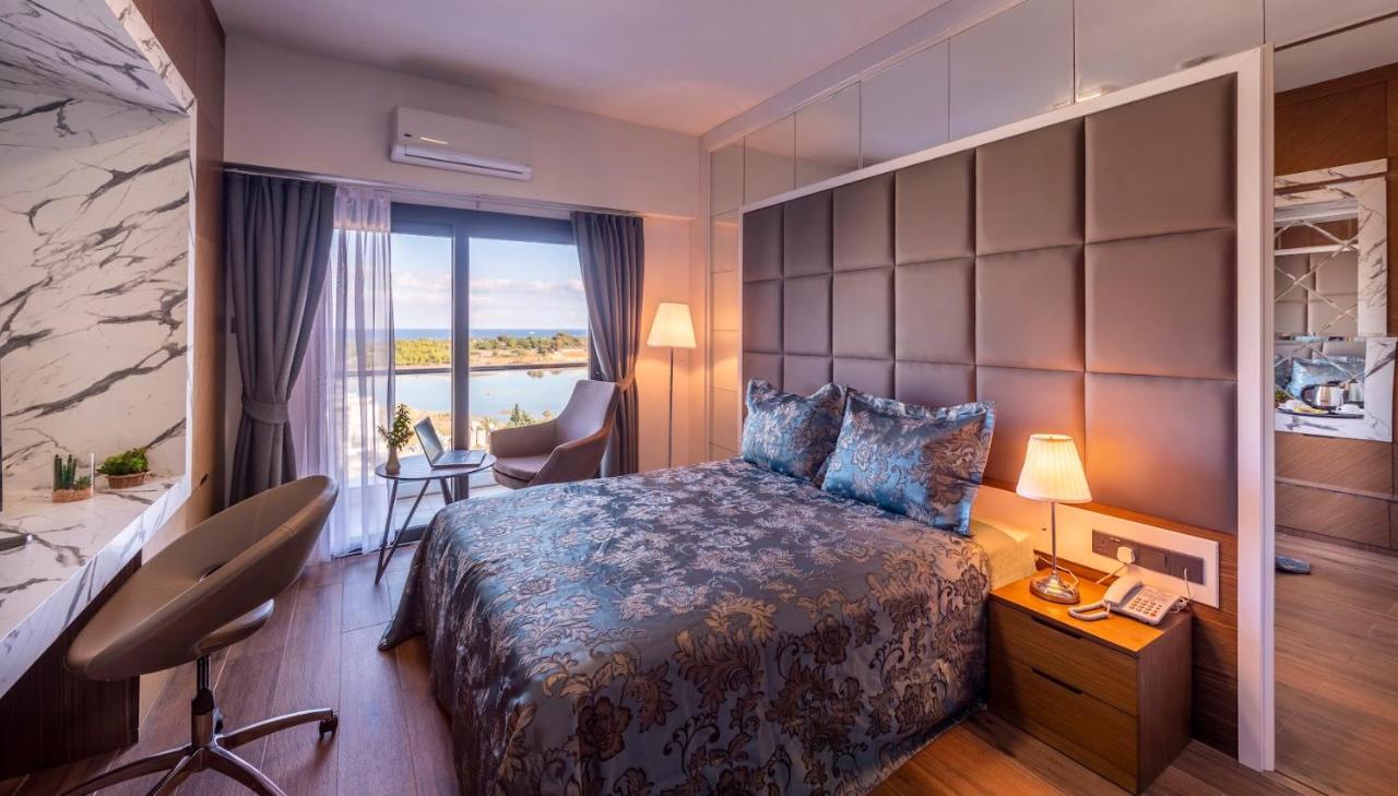 Novel Centre Point Hotel Famagusta  Exterior photo